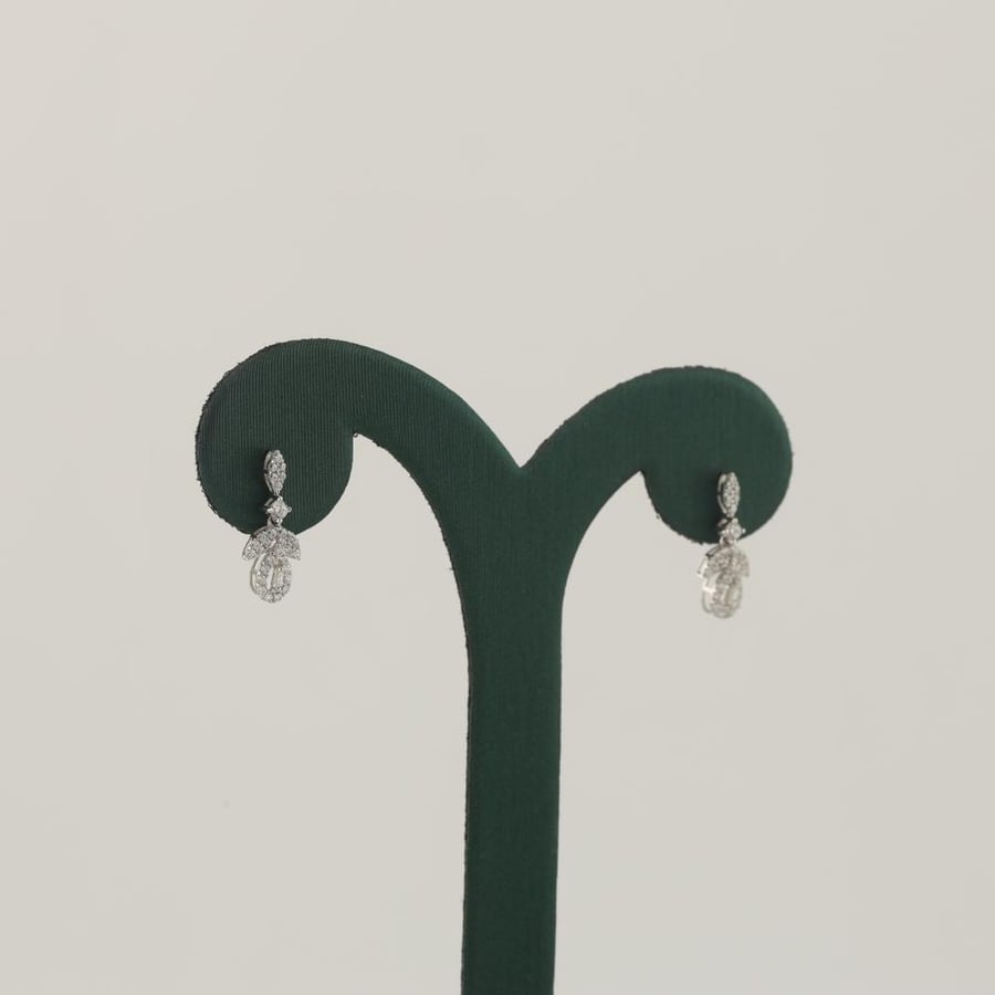 White gold set, Mua'een with shiny tear, 18 karat