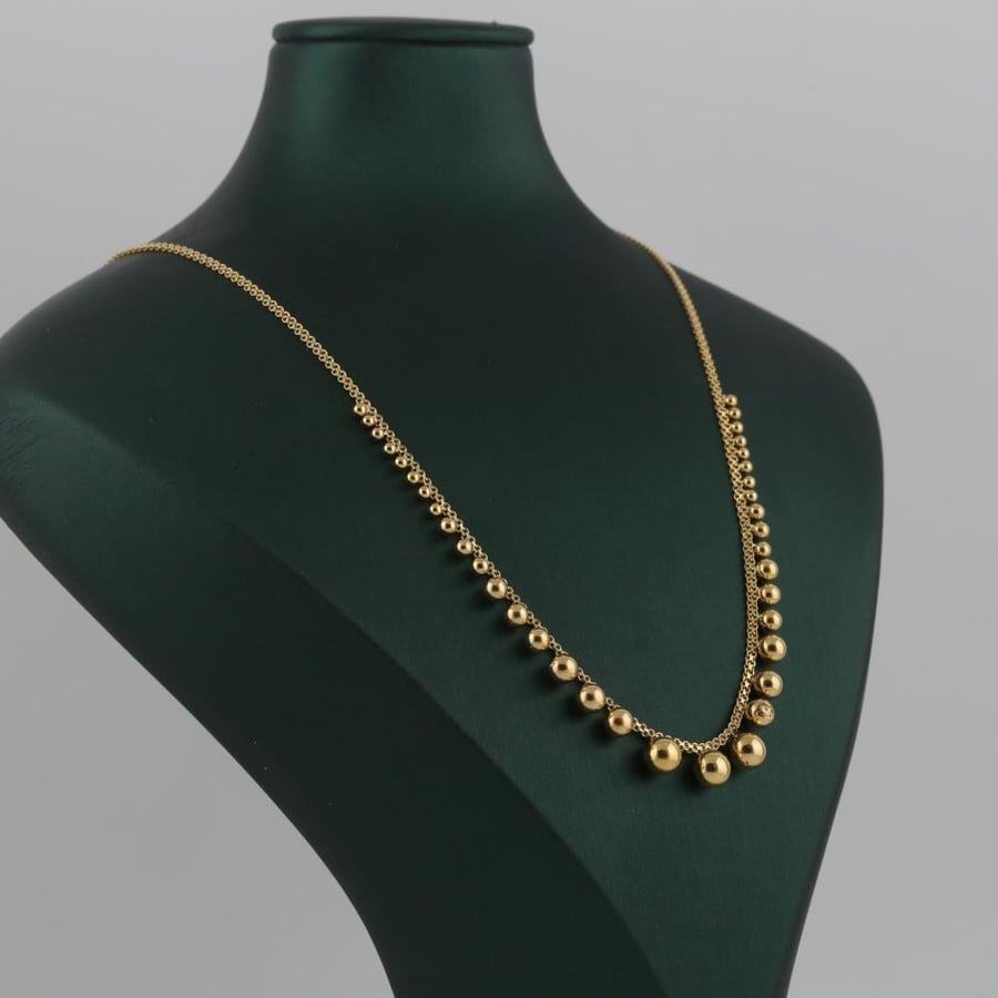 Gold necklace with gold ball pendants - 21 karat