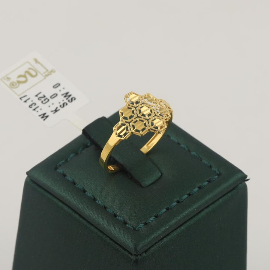 طقم ذهب سداسي لماع - عيار 21