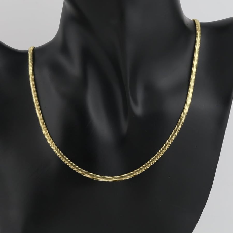 عقد ذهب فلات عيار 18