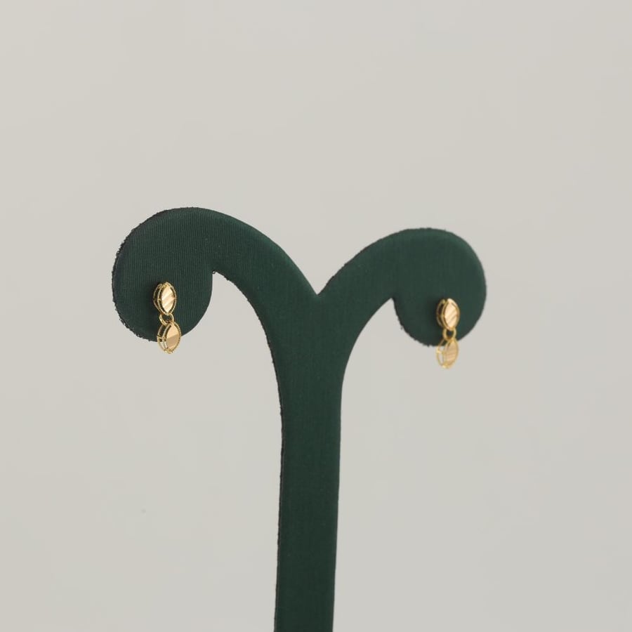 Half gold set with a distinctive shining flower design - 21 karat
