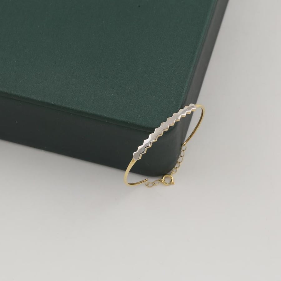 Children's gold bracelet with a hexagonal design, white gold, 18 karat