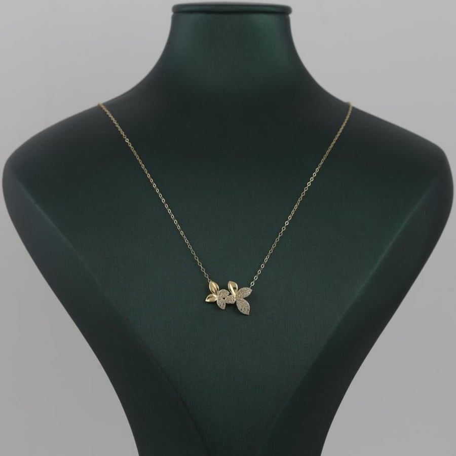 Gold necklace with roses and shiny parts - 18 karat