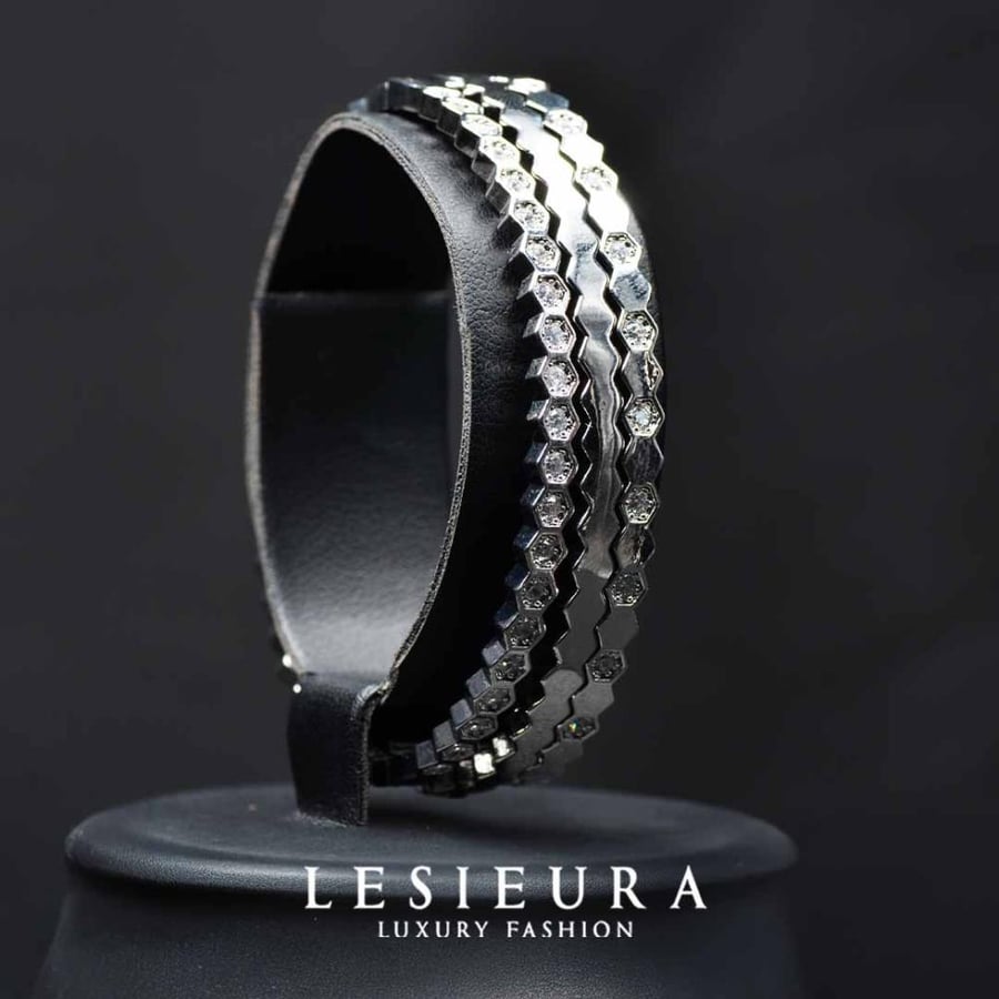 The distinguished silver Elexir set