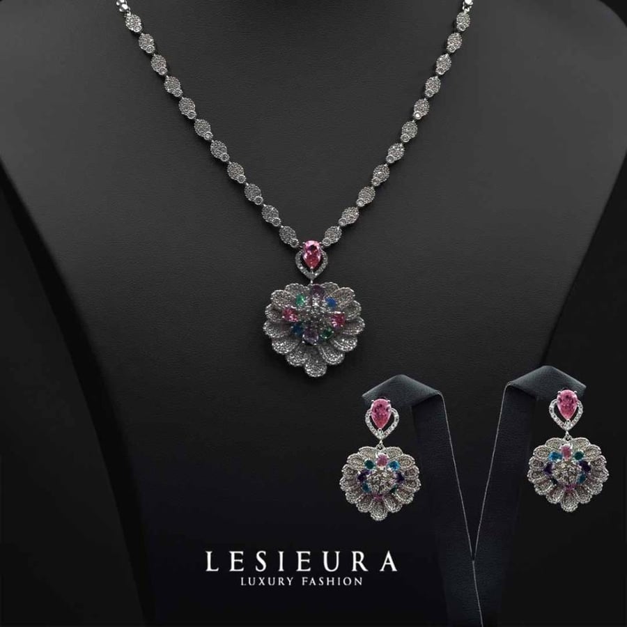 Royal Eclat accessory set