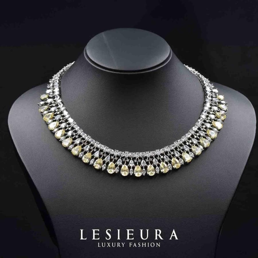 طقم اكسسوار كلاريسا الفاخر بدقة الالماس