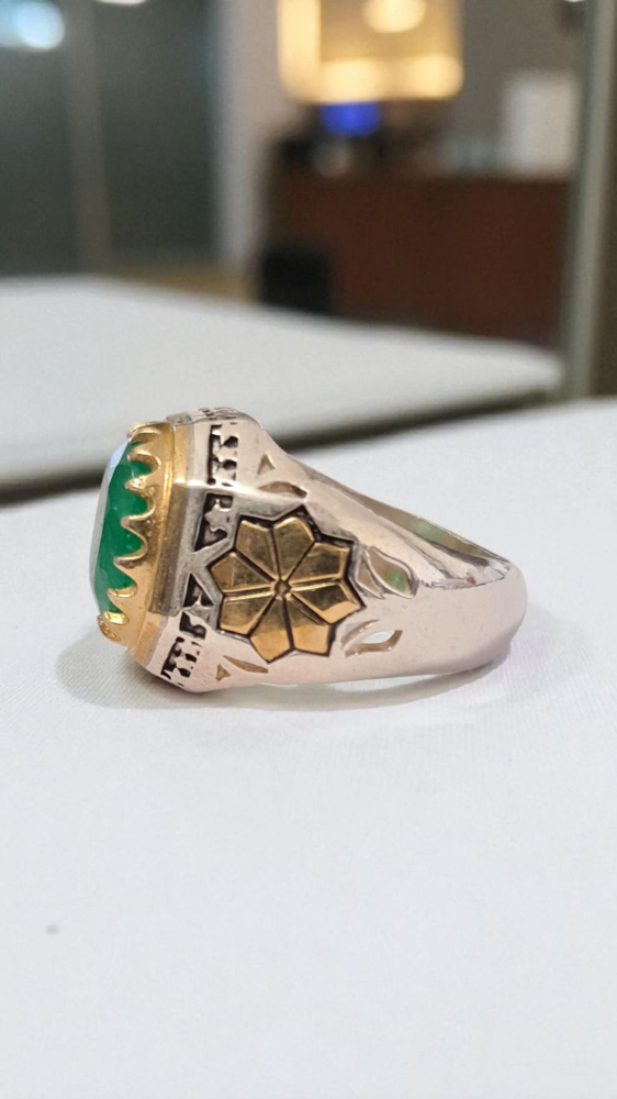 خاتم زمرد