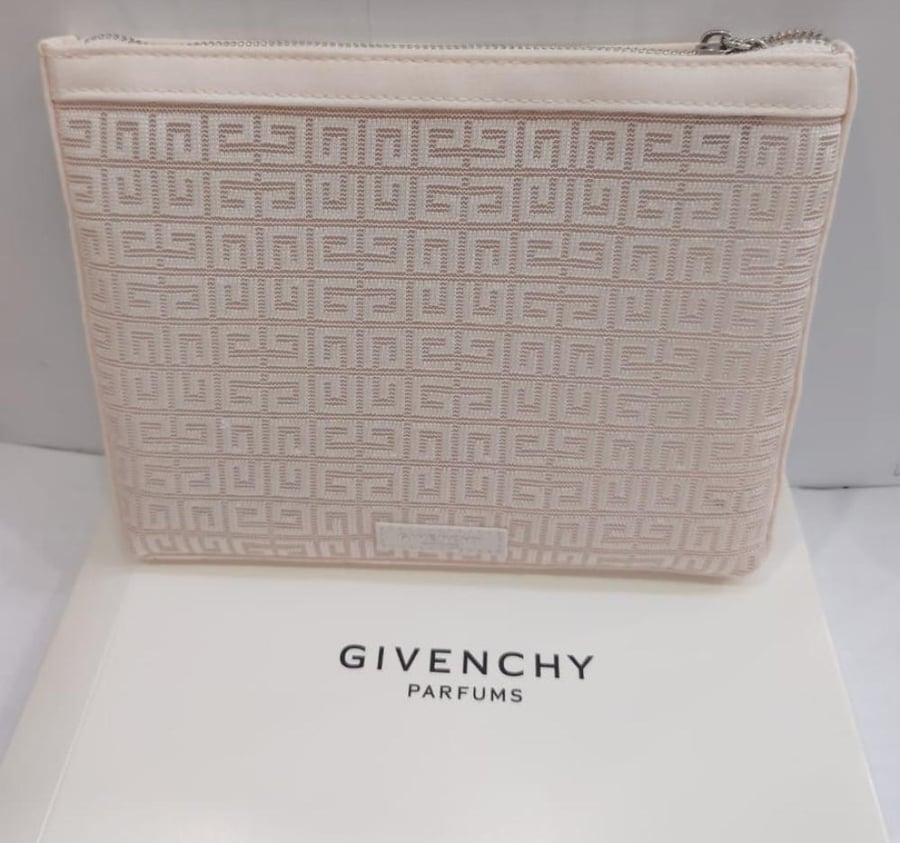 GIVENCHY FLAT PINK  POUCH TROUSSE PLATE NUDE