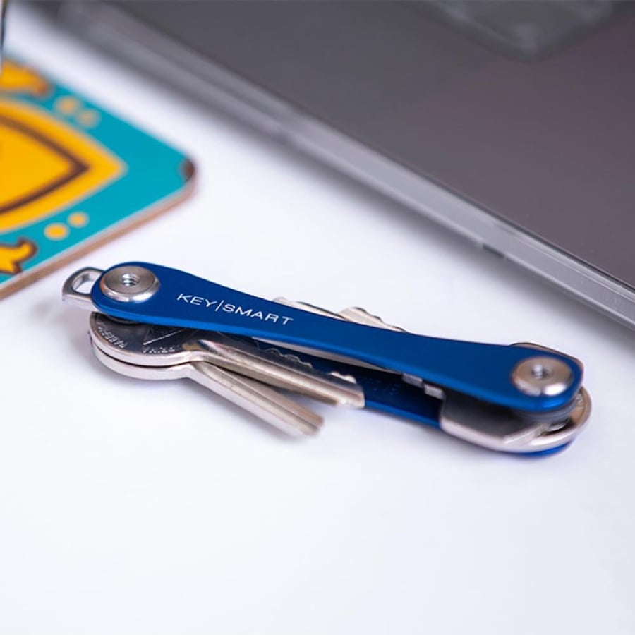 Smart key organizer in blue