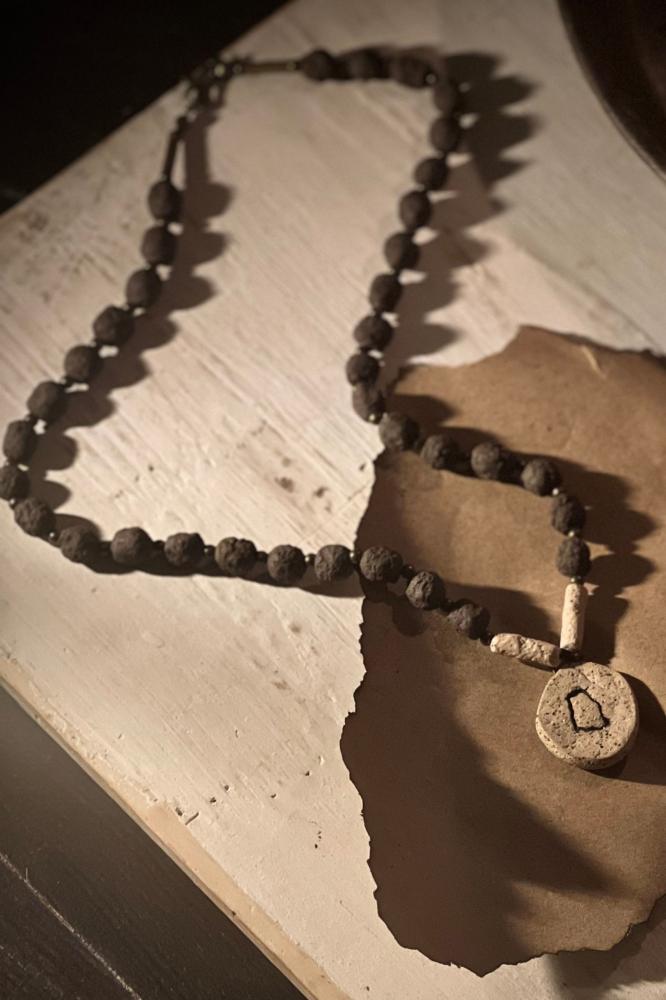 قلادة شموخ النخل