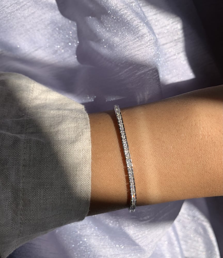 2mm Princess cut tennis bracelet