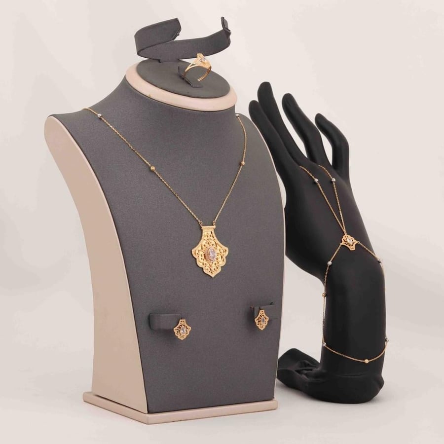 طقم كرات الذهب بزخرفة إسلامية