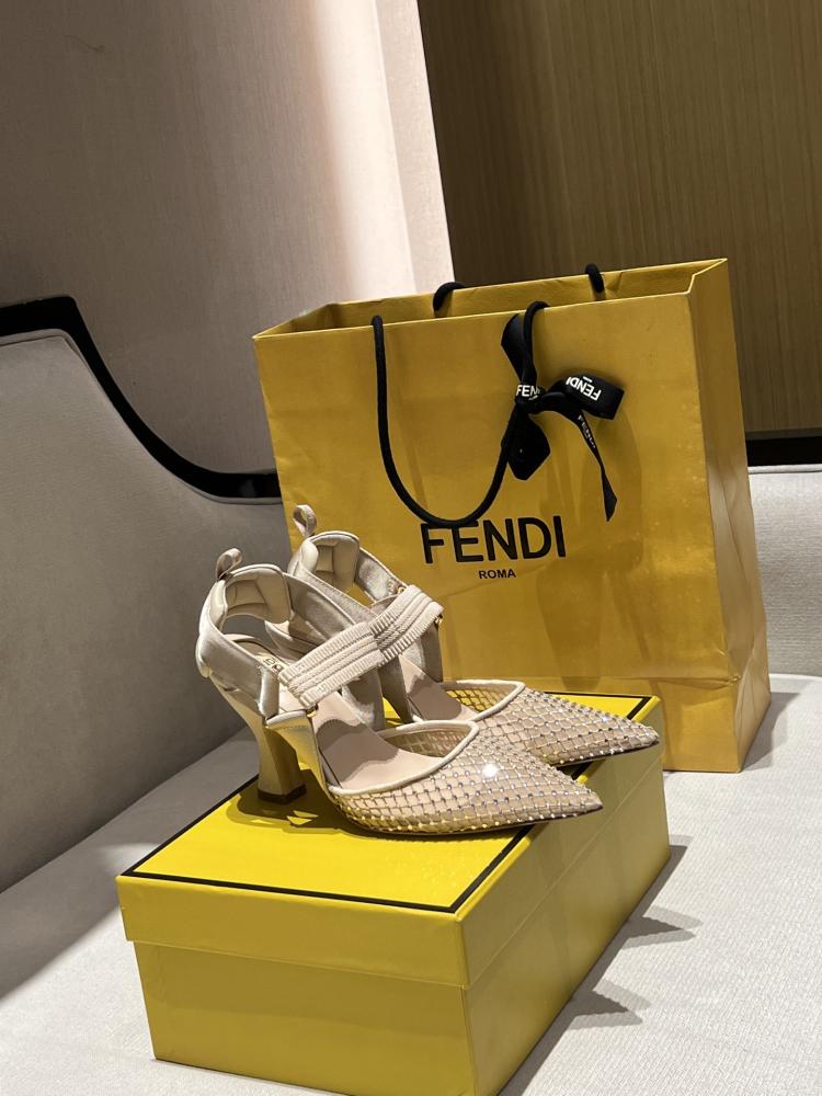 Fendi Colibrì slingback