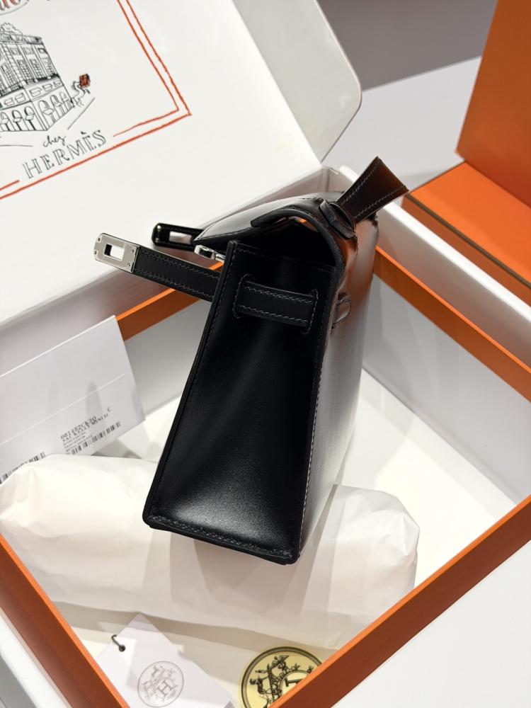 Hermès Kelly Pochette Daisy bag / حقيبة هيرميس كيلي بوشيت ديزي