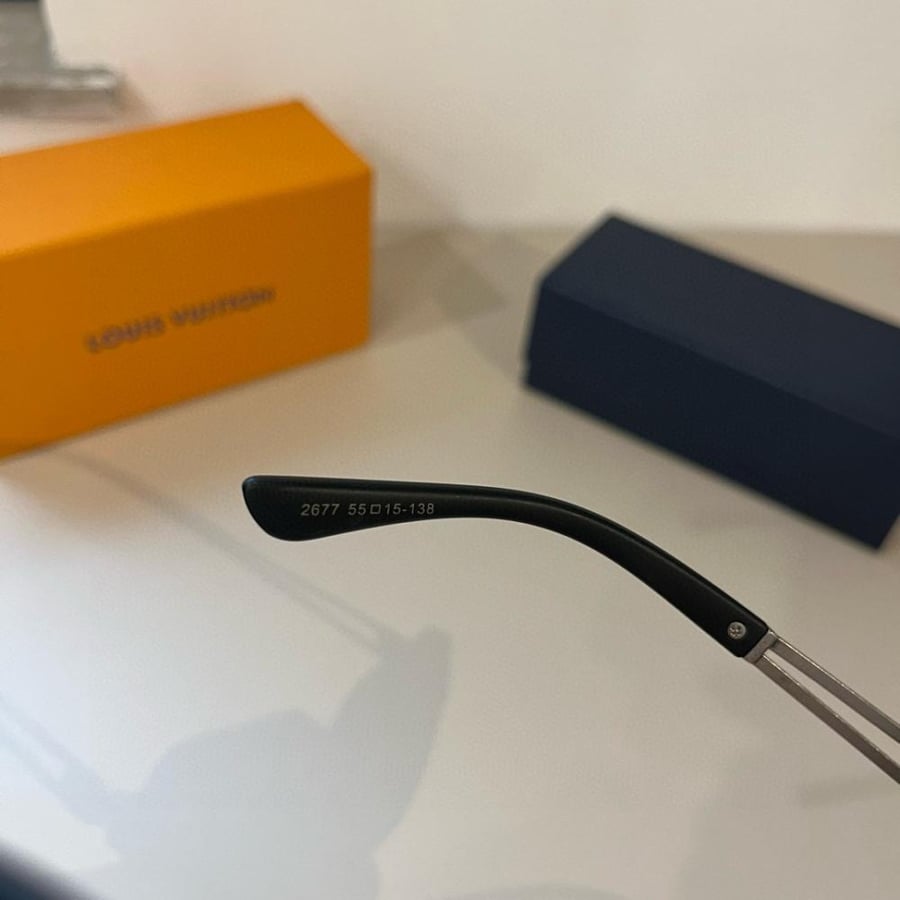 Louis Vuitton La Grande Bellezza Square Sunglasses – Black