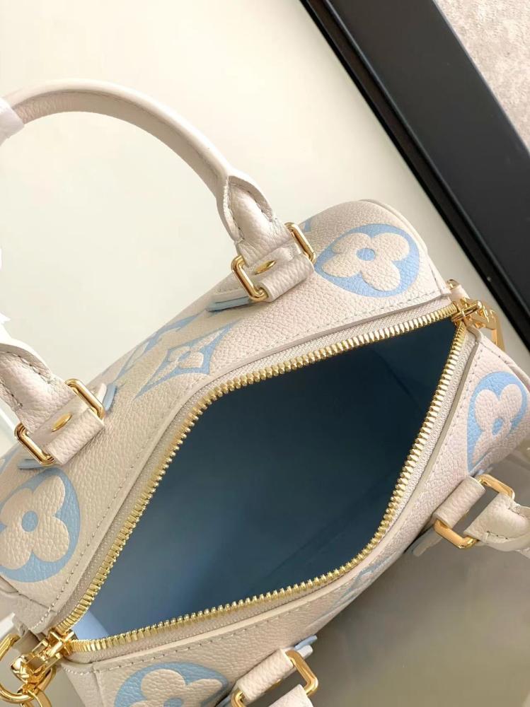 Louis Vuitton Speedy Bandoulière 20 / لويس فويتون سبيدي باندوليير 20