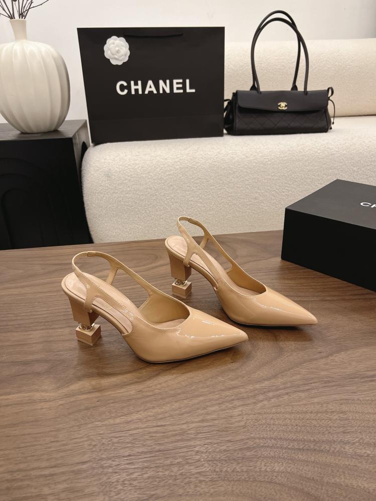 Chanel Slingback heels Métiers d'Art 2026