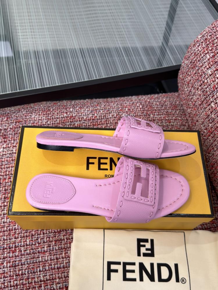 Fendi Baguette slide sandals / صندل فندي باجيت
