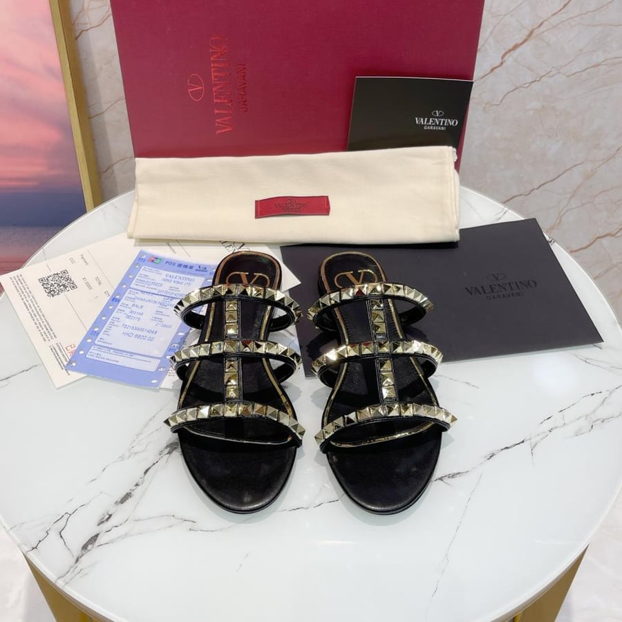 Valentino Garavani Rockstud Slide Sandals