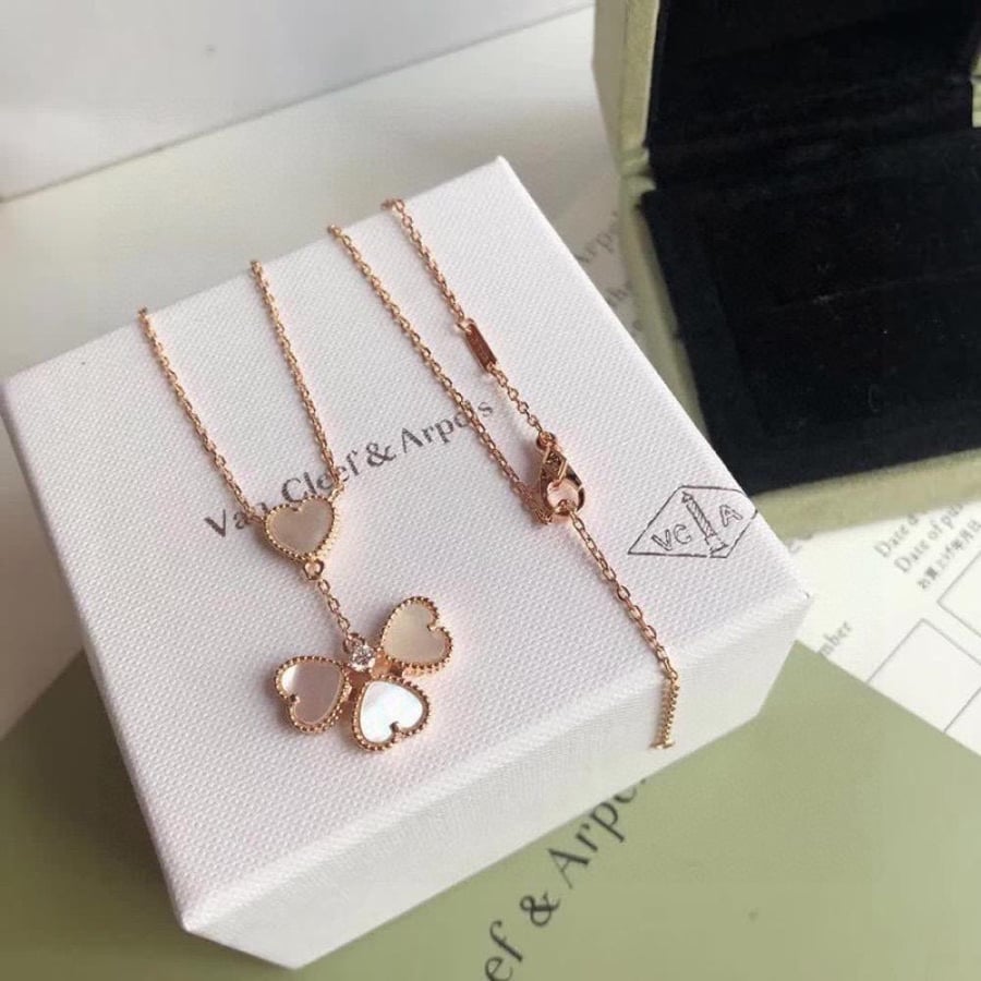 Van Cleef  necklace