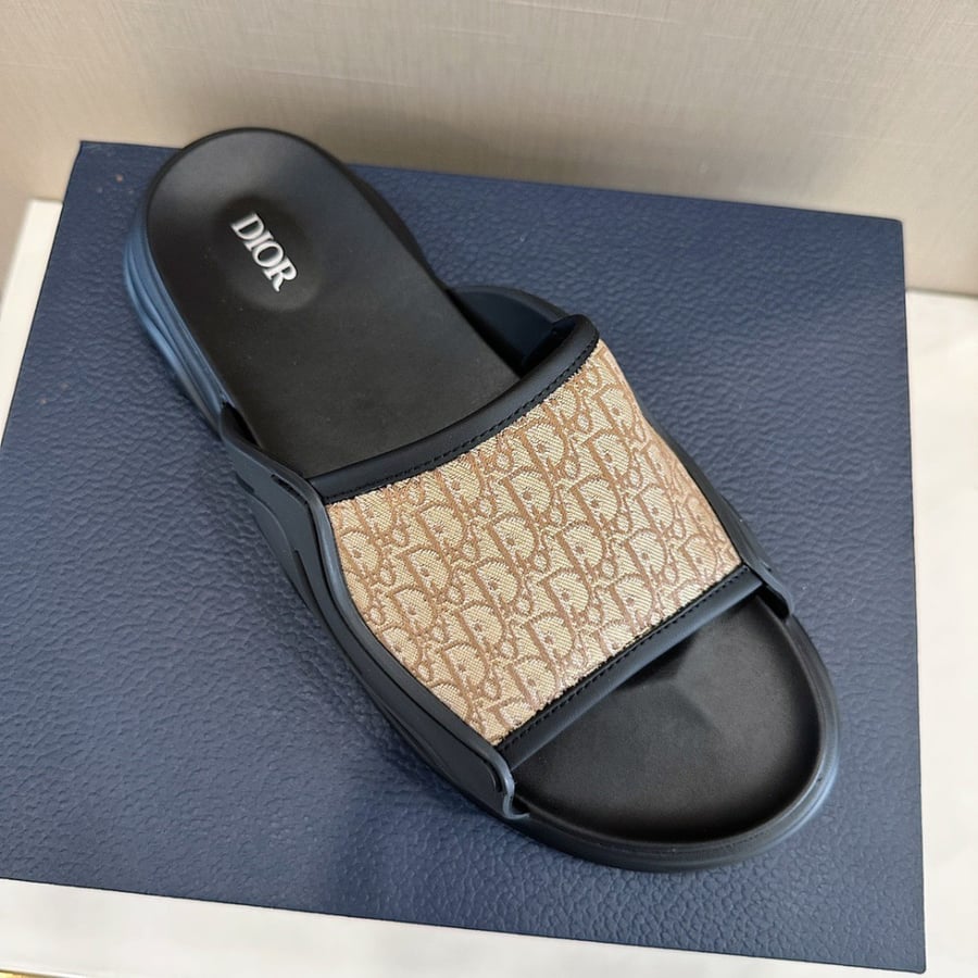 CD Sandals