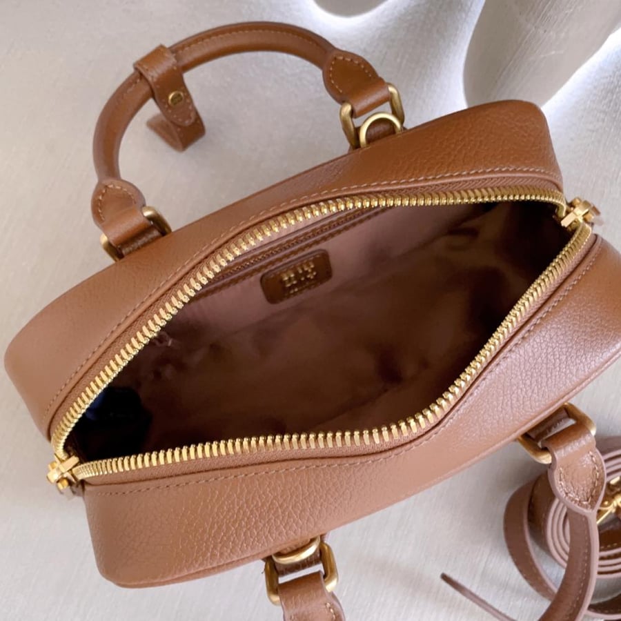 Miu Miu Arcadie Studded Leather Bag / حقيبة ميو ميو أركادي الجلدية المرصعة