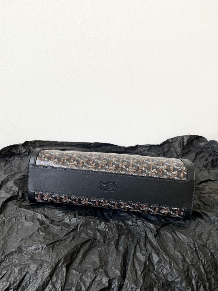 Goyard Bonbonnière Bag 30cm / حقيبة غويارد بونبونيير