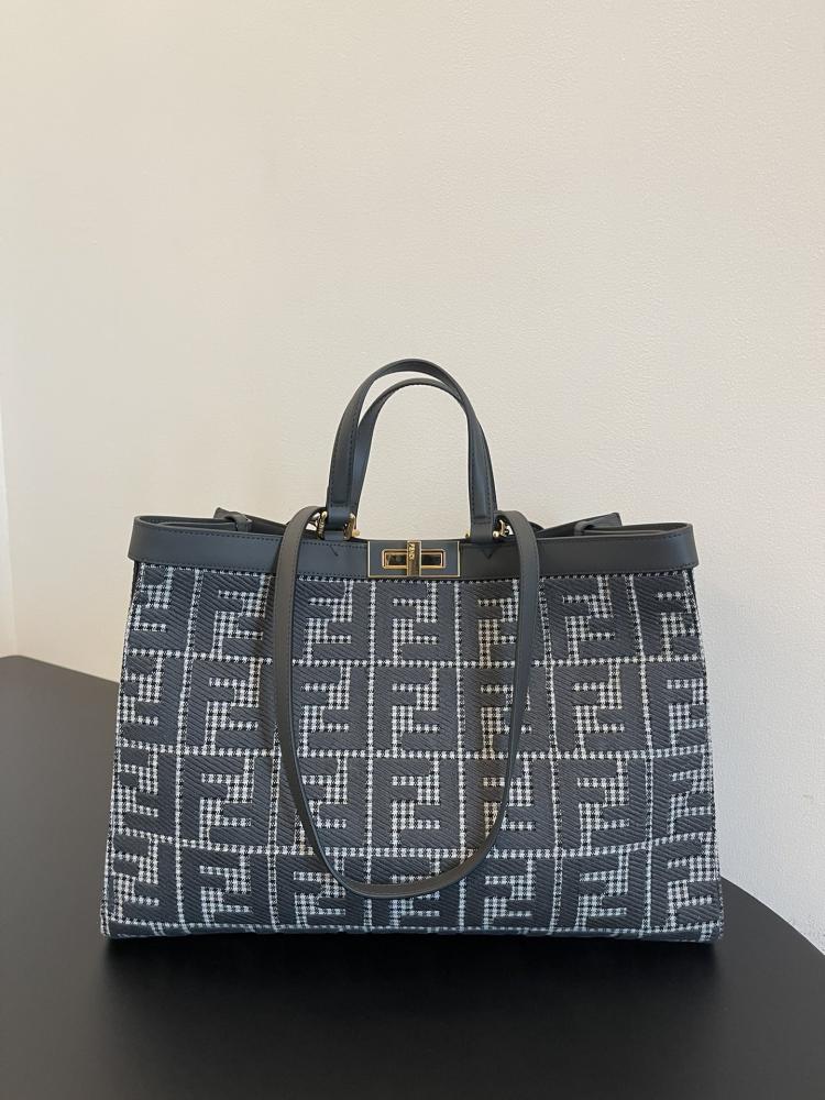 Peekaboo tote 41cm