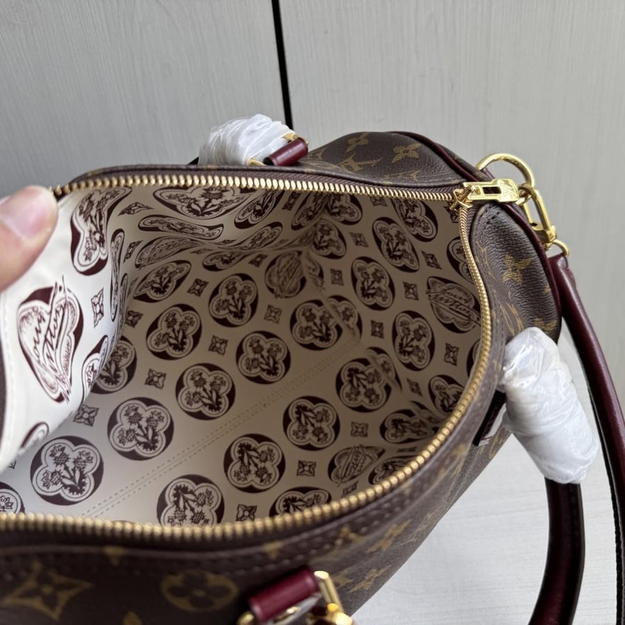 Louis Vuitton Speedy 30 Soft Celebration / حقيبة لويس فويتون سبيدي 30 سوفت سيليبريشن