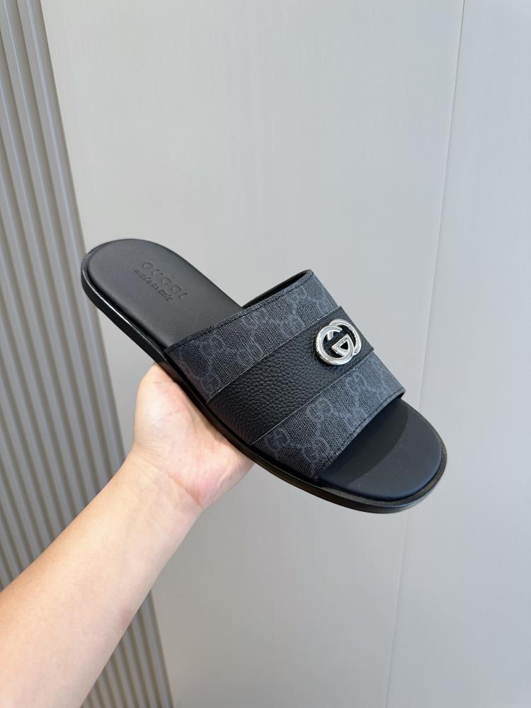 Gucci sandals