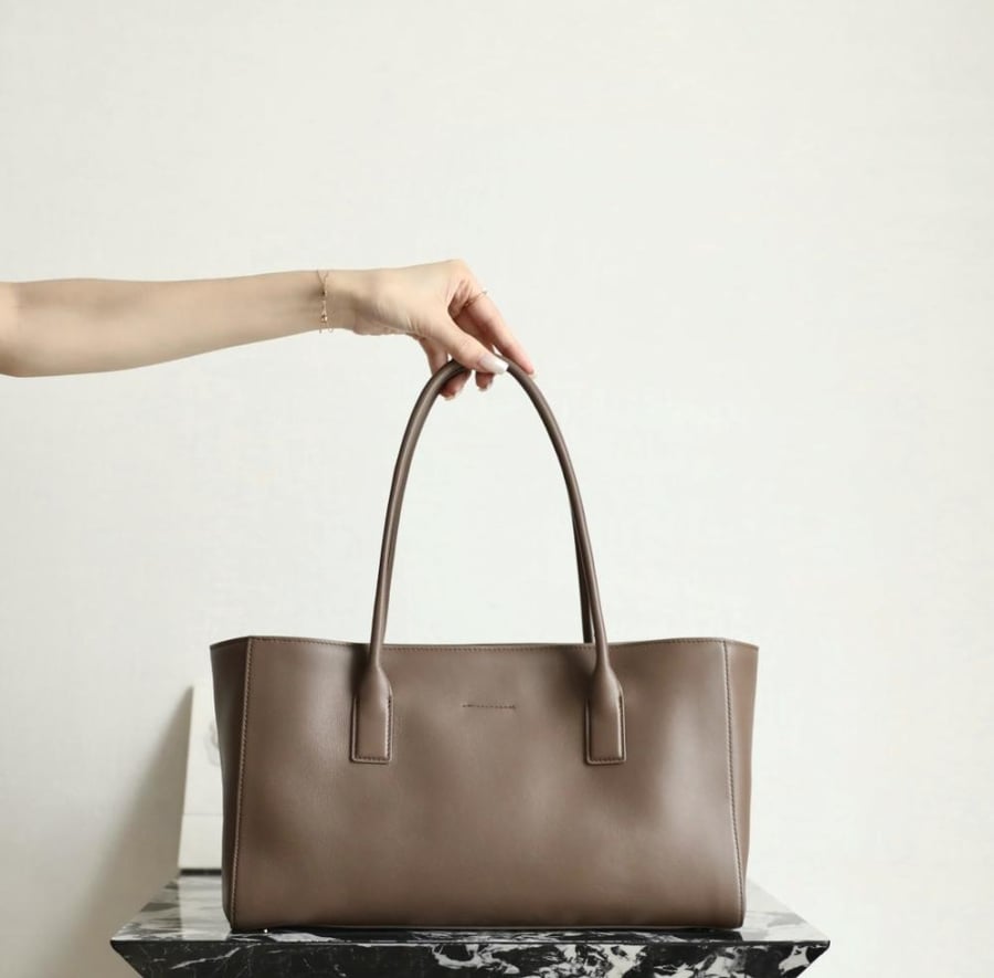 Chanel Calfskin Archetype Small Shopping Tote / حقيبة تسوق من جلد العجل من شانيل