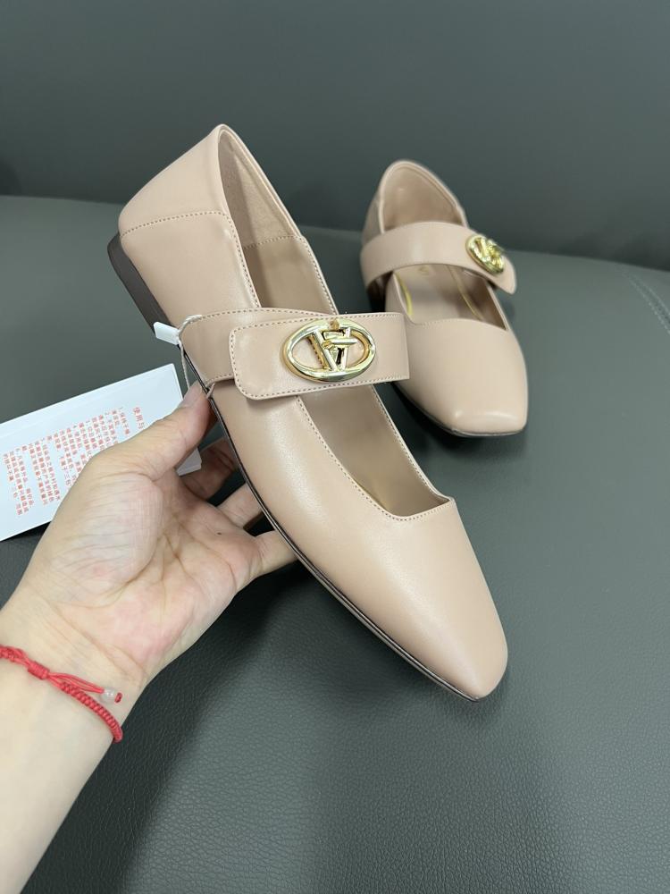 Valentino Garavani VLogo Signature Leather Mary Jane Flats
