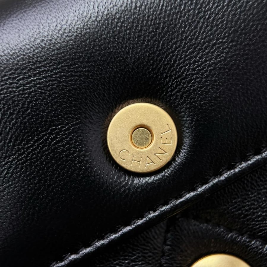 Chanel Pearl Handle Quilted Leather Flap Bag - Black
