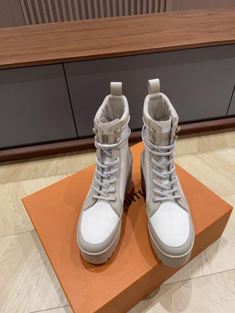 LV boots