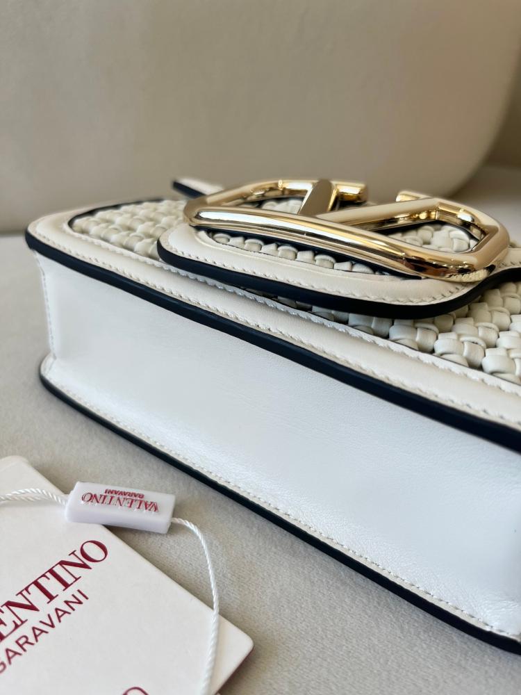 VALENTINO GARAVANI Locò / فالنتينو غارافاني لوكو