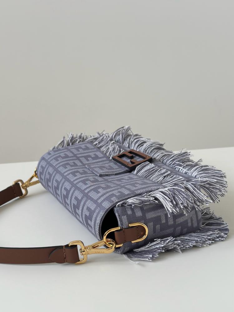 Fendi Baguette Blue denim-effect FF jacquard bag / حقيبة فندي باجيت