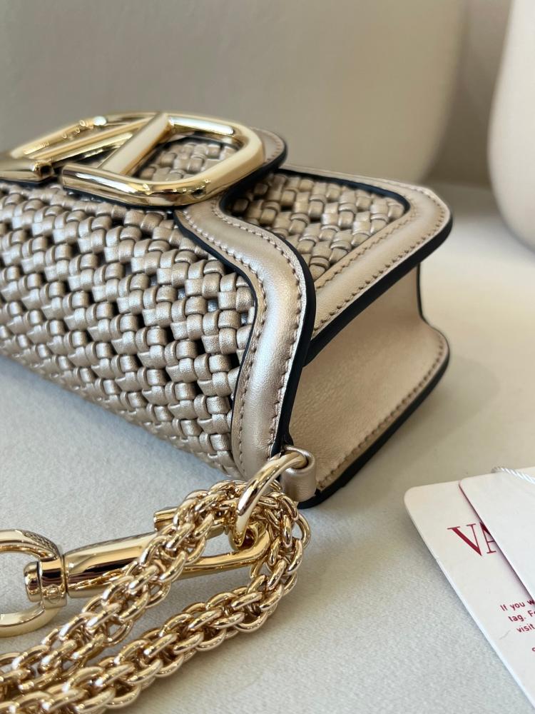 VALENTINO GARAVANI Locò / فالنتينو غارافاني لوكو