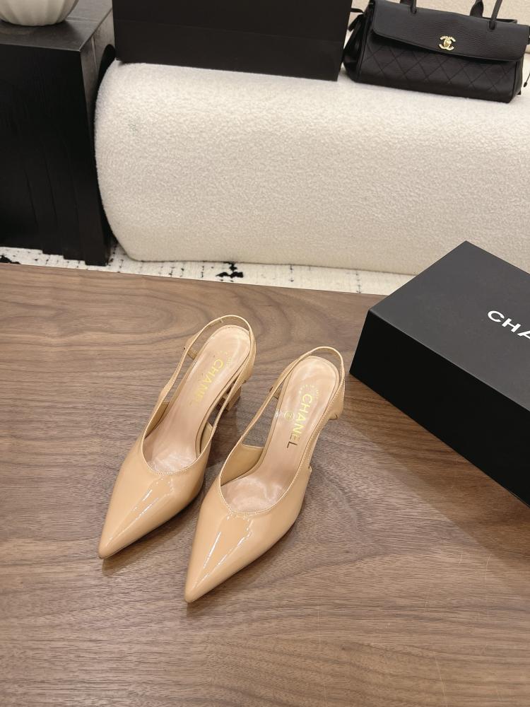 Chanel Slingback heels Métiers d'Art 2026