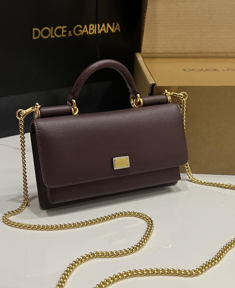 D&G Mini Wallet on Chain in Leather