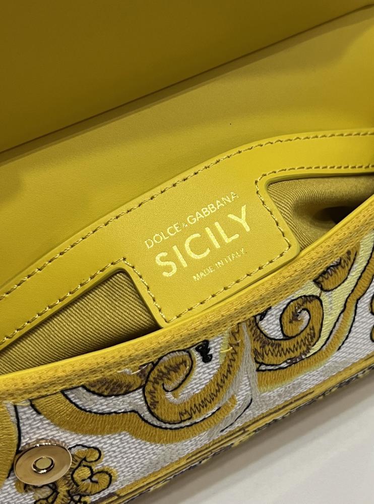 Dolce & Gabbana Sicily handbag - حقيبة دولتشي آند غابانا سيسلي