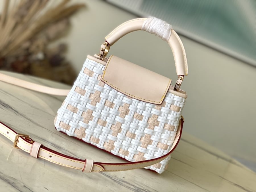 LV capucines