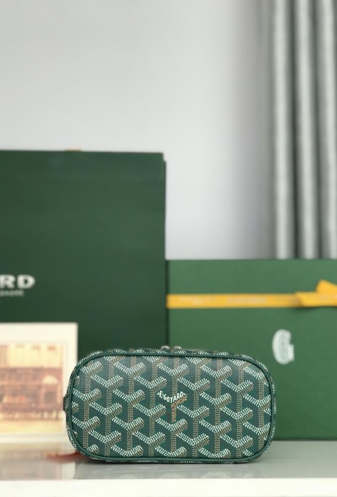 Goyard vanity bag
