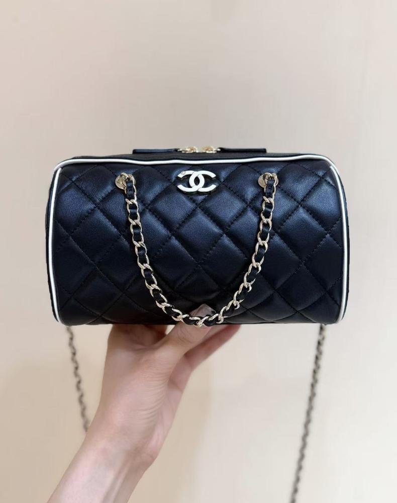 Chanel Matelasse Drum Mini Boston Bag Calfskin / حقيبة شانيل ميني بوسطن من جلد العجل