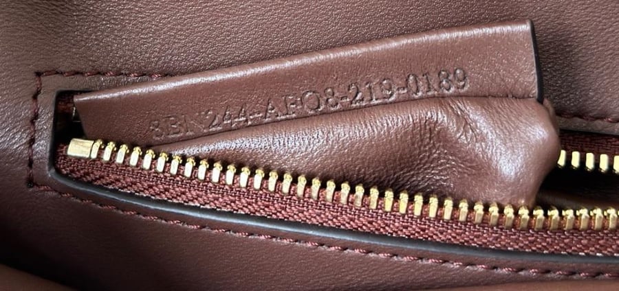 Peekaboo ISeeU python leather / فندي بيكابو آي سي يو من جلد الثعبان