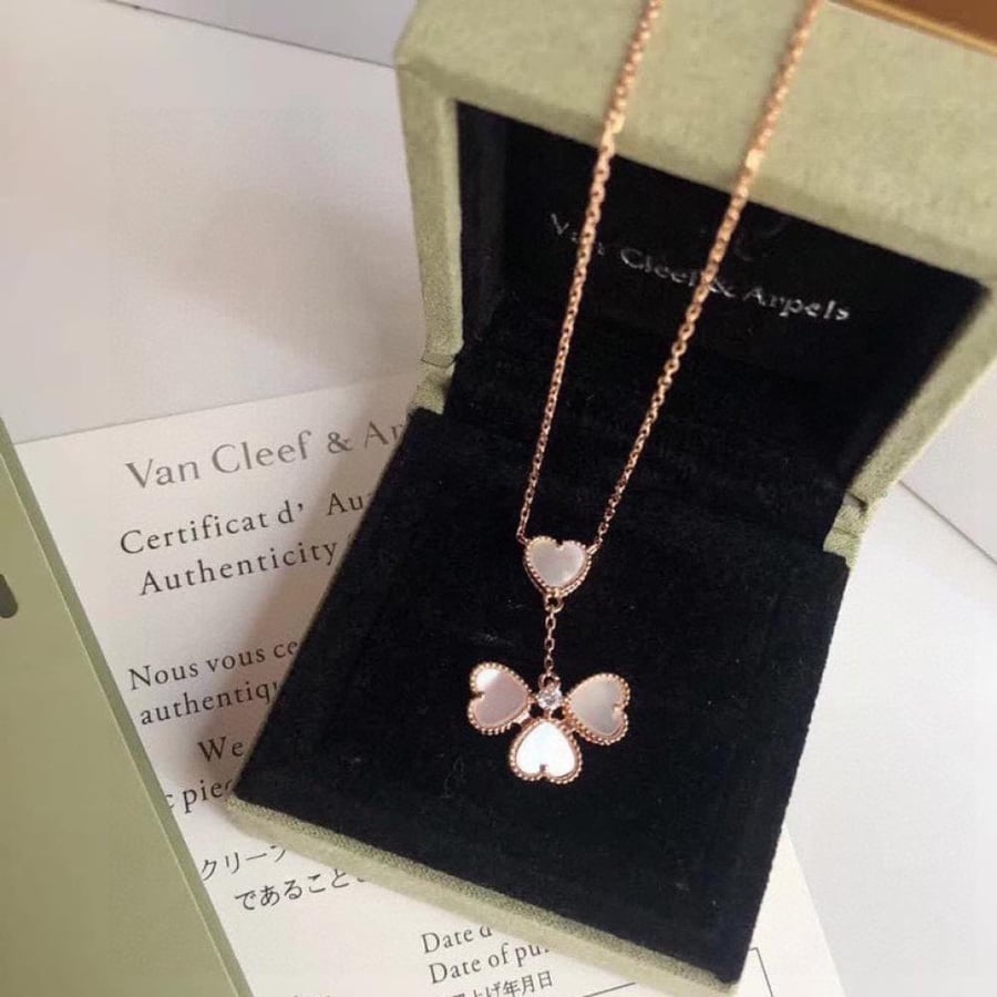 Van Cleef  necklace