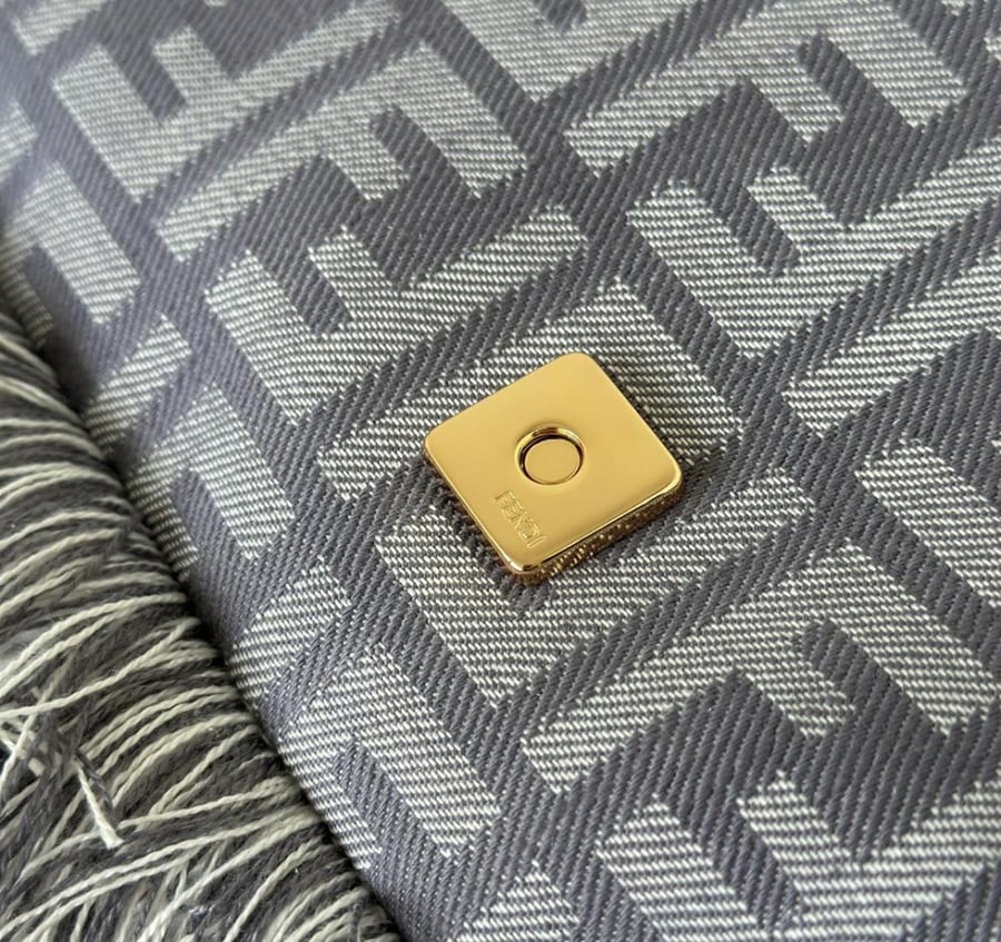 Fendi Baguette Blue denim-effect FF jacquard bag / حقيبة فندي باجيت
