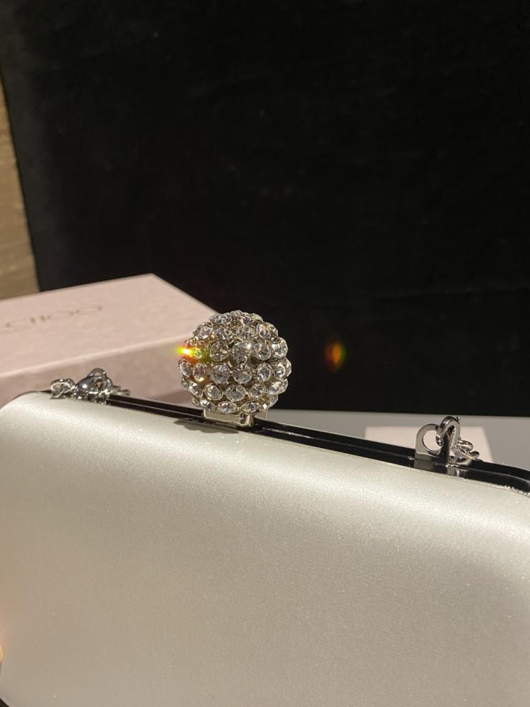 Jimmy Choo Cloud Crystal Clutch / حقيبة يد جيمي تشو كلاود كريستال