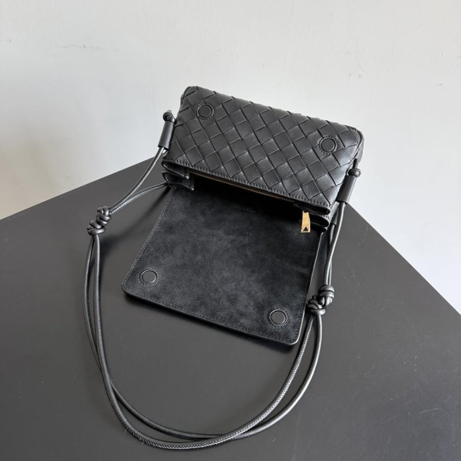 Bottega Veneta Notturno / بوتيغا فينيتا نوتورنو