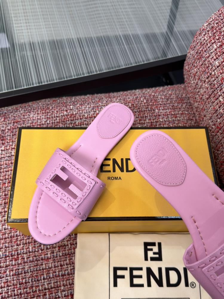 Fendi Baguette slide sandals / صندل فندي باجيت