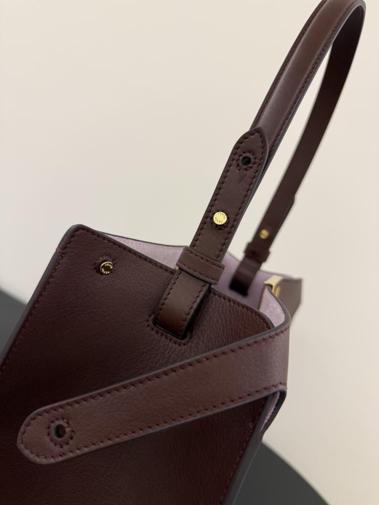 Fendi Way medium bag / حقيبة فندي واي 36سم